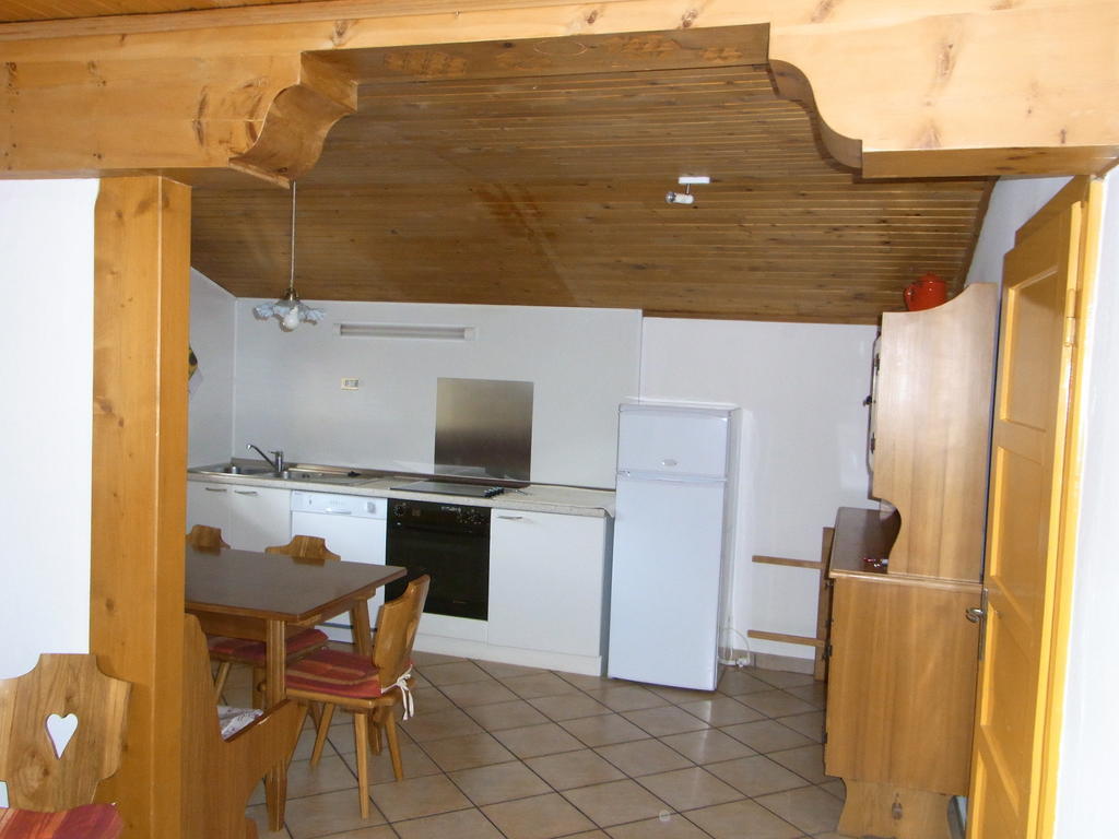 Ferienwohnung Casa Elisa Pozza di Fassa Zimmer foto